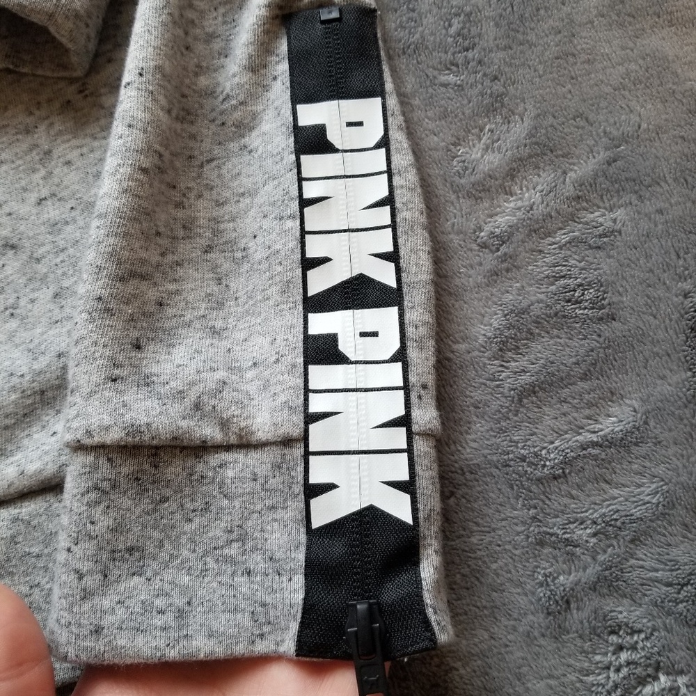 PINK Victoria's Secret oversized logo pullover - Picture 5 of 8